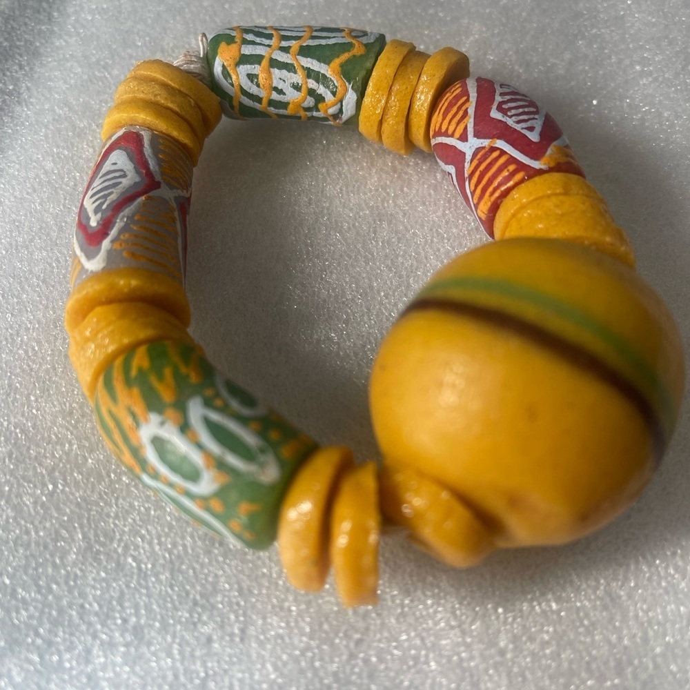 Men’s Beaded Bracelet - Picture 4 of 7
